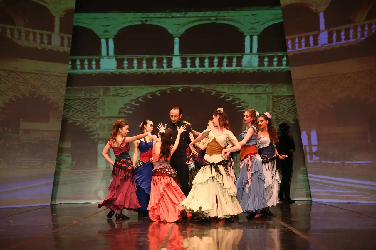 21. Uluslararası Bodrum Bale Festivali'nde "Carmen" balesi sahnelendi