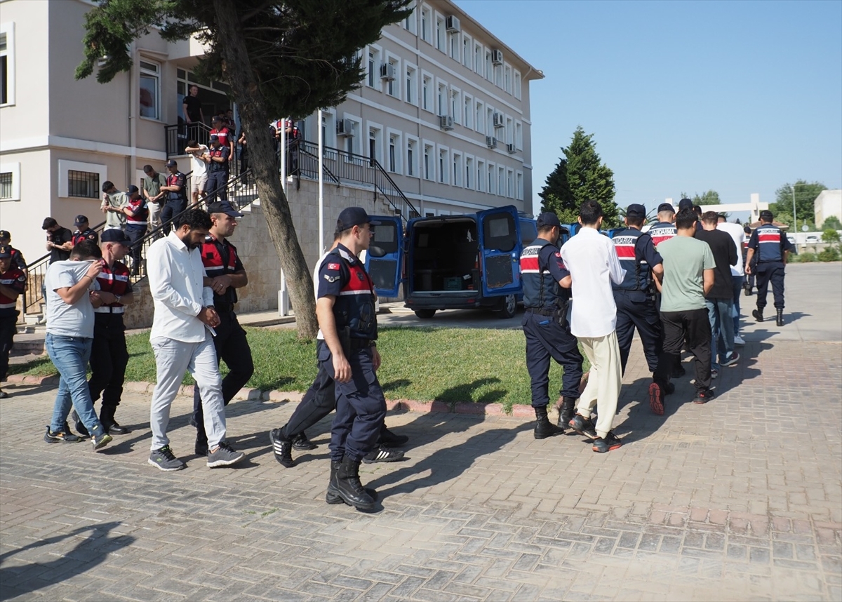 Aydın merkezli yasa dışı bahis ve kumar operasyonunda 35 şüpheli yakalandı
