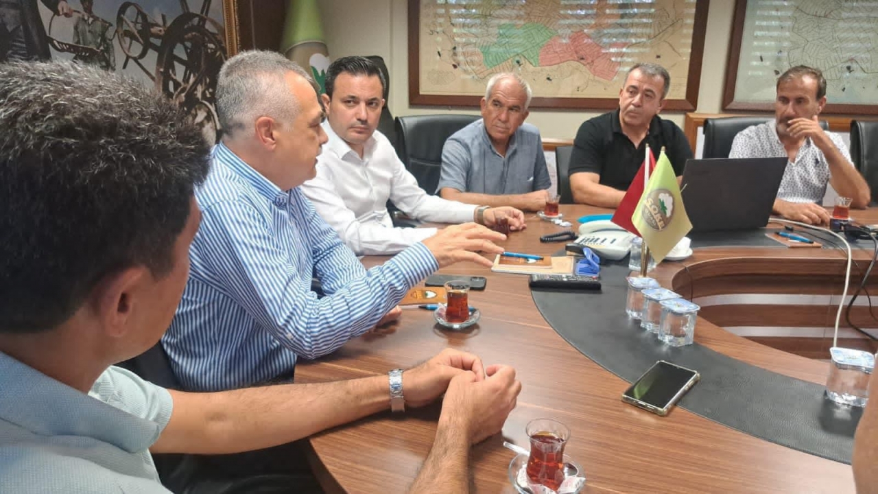 AK Partili Savaş ve Tuncer, Söke'de incelemelerde bulundu