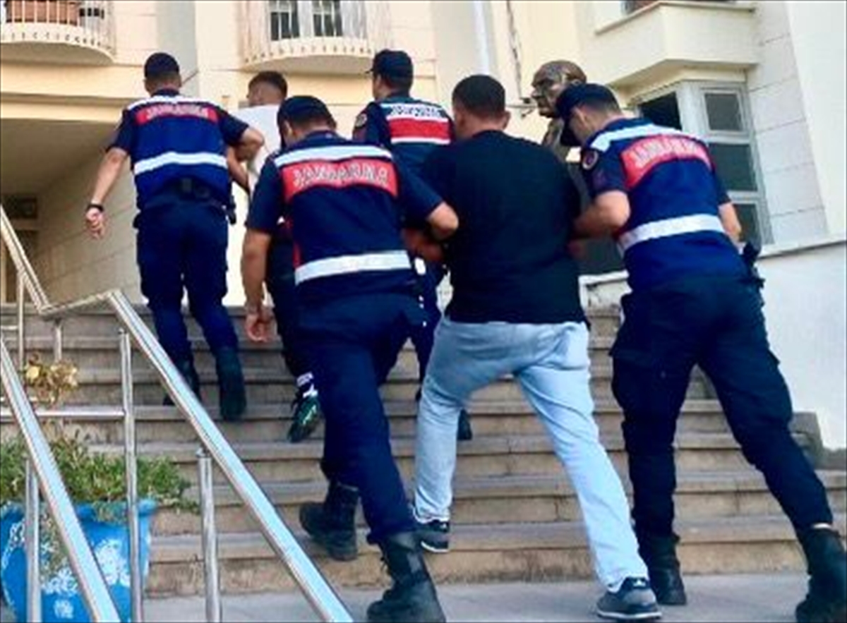Bodrum'da haklarında kesinleşmiş hapis cezası bulunan 3 hükümlü yakalandı