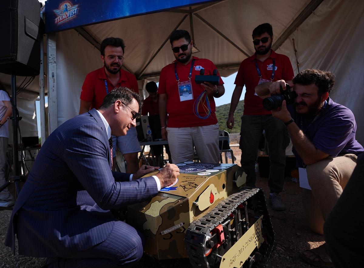 Tarımsal insansız kara araçları TEKNOFEST için piste çıktı