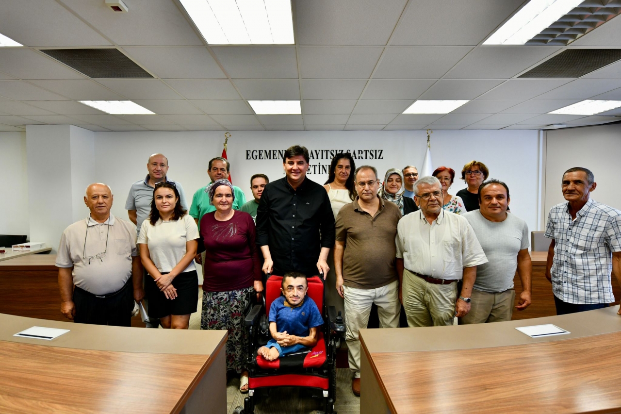 Fethiye Zihinsel Engelliler Derneği'nden Belediye Başkanı Karaca'ya ziyaret