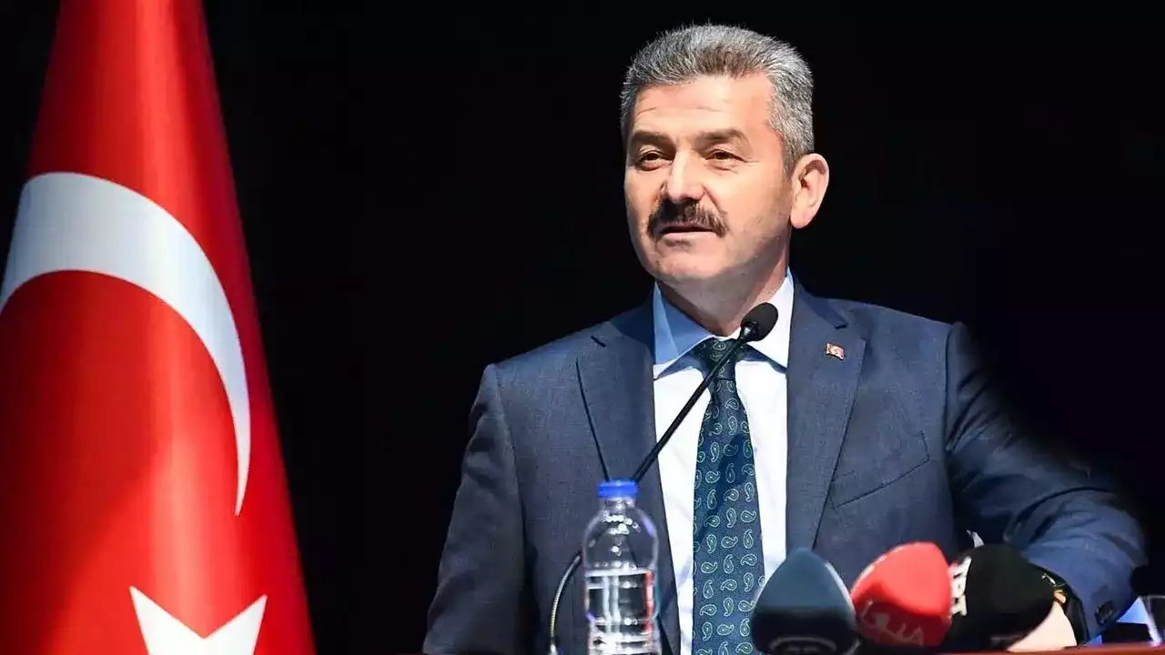Uşak Valisi Ergün Zafer Bayramı Mesajı Yayınladı
