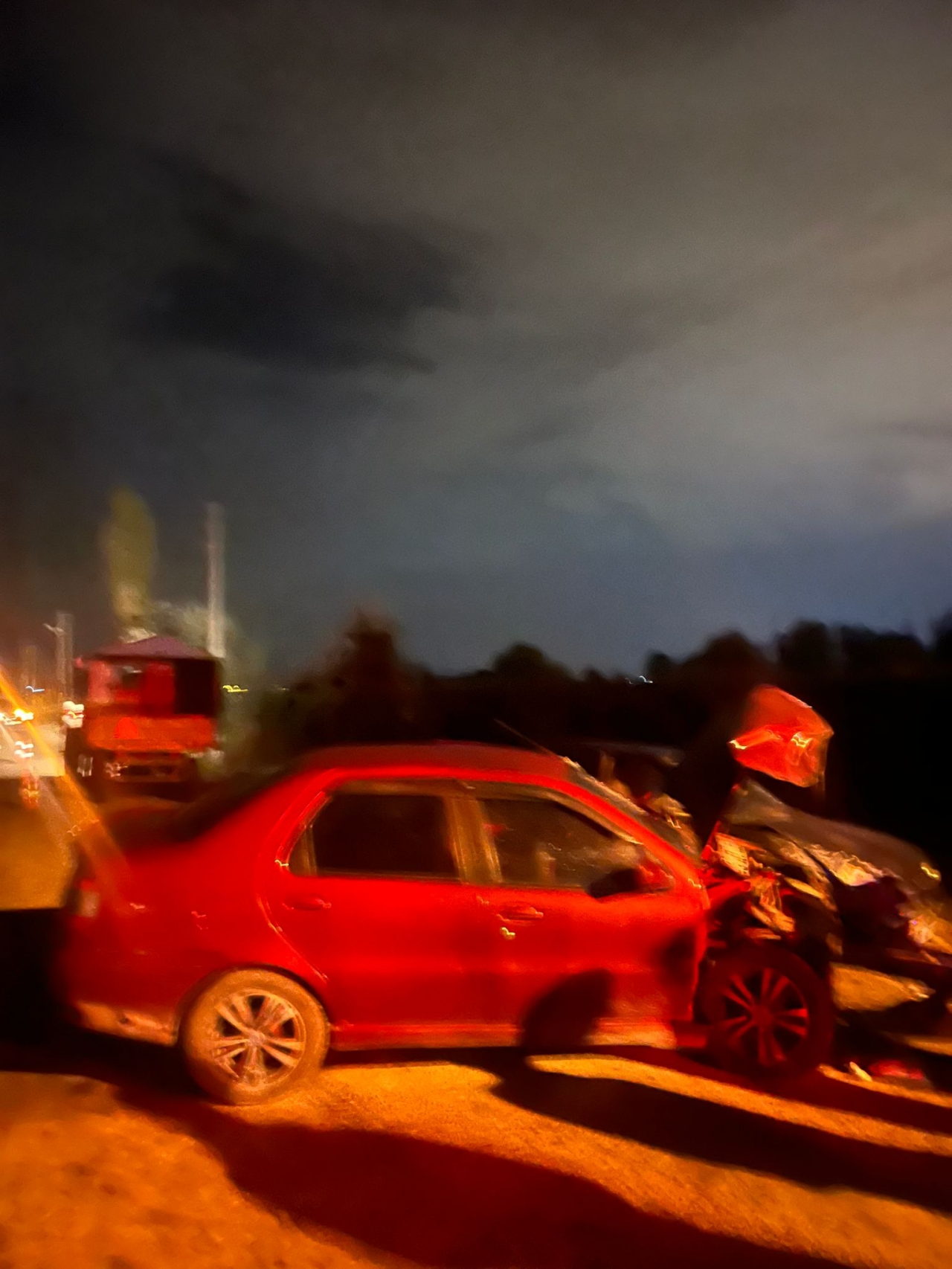 Afyonkarahisar'da iki otomobilin çarpışması sonucu 5 kişi yaralandı