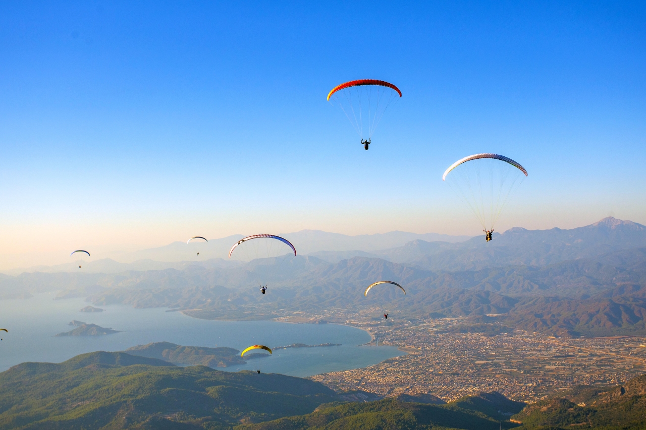 Fethiye'deki Babadağ'dan 8 ayda 138 bin 158 yamaç paraşütü uçuşu yapıldı