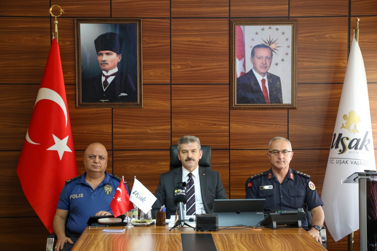 Uşak'ta Öğrenciler Açıkta Kalmadı, Tamamı Yurtlara Yerleşti