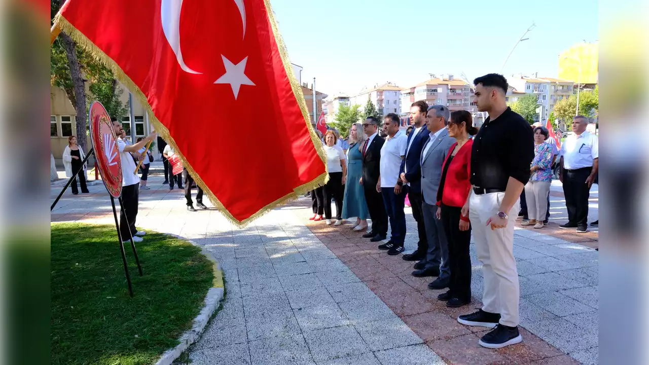 CHP Uşak İl Örgütü Kuruluşunun 101. Yılını Kutladı
