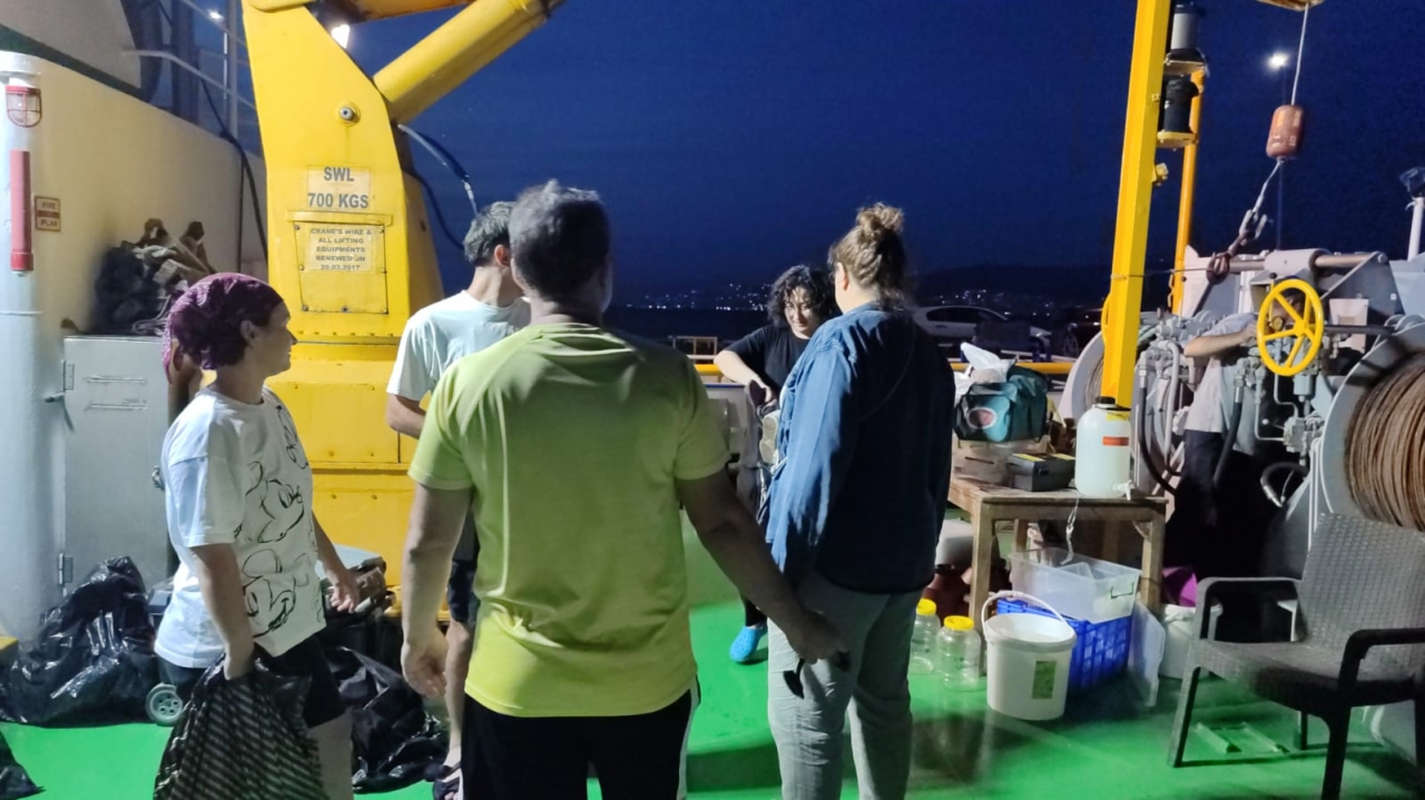 Koca Piri Reis'in araştırmacıları İzmir Körfezi'ndeki ikinci seferde Karşıyaka'ya yoğunlaştı