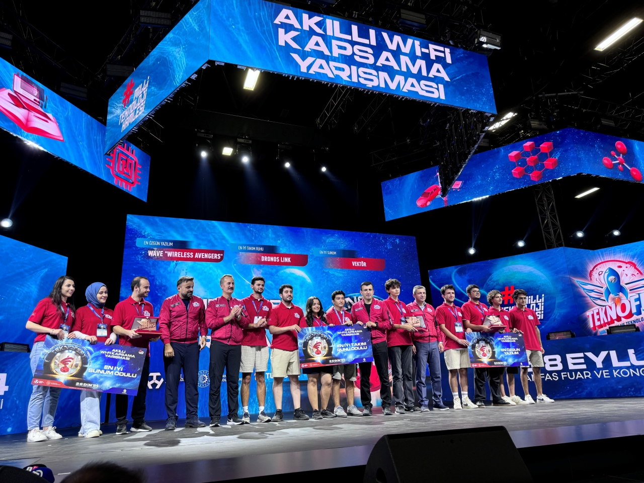 Turkcell ve TEKNOFEST’ten Türkiye'nin ilk Akıllı Wi-Fi Kapsama Yarışması