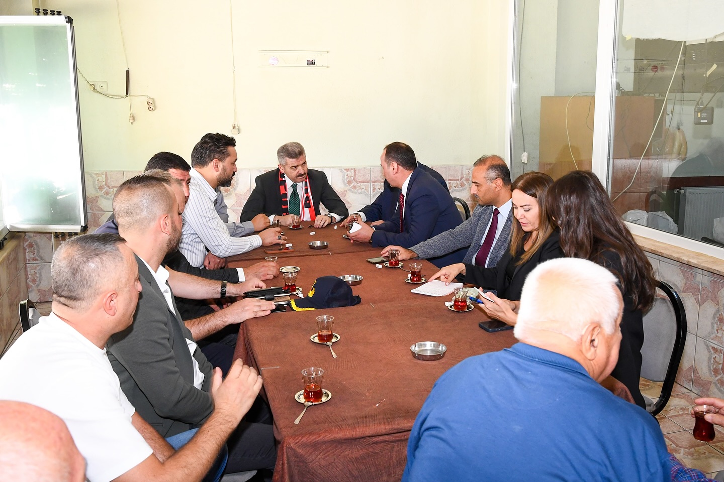 Uşak Milli Eğitim Müdürü’nün Pazaryerinde Ne İşi Olur…?