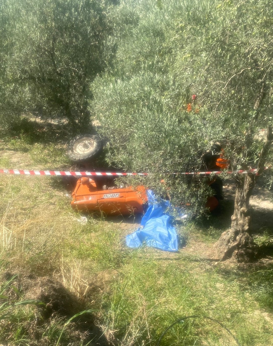 Manisa'da traktörün devrilmesi sonucu 1 kişi öldü