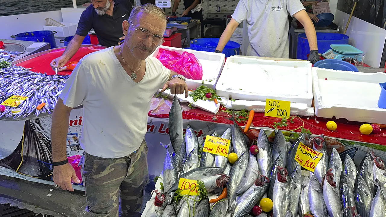 Uşak'ta Balık Sezonu Açıldı: Tezgahlar Doldu Taştı
