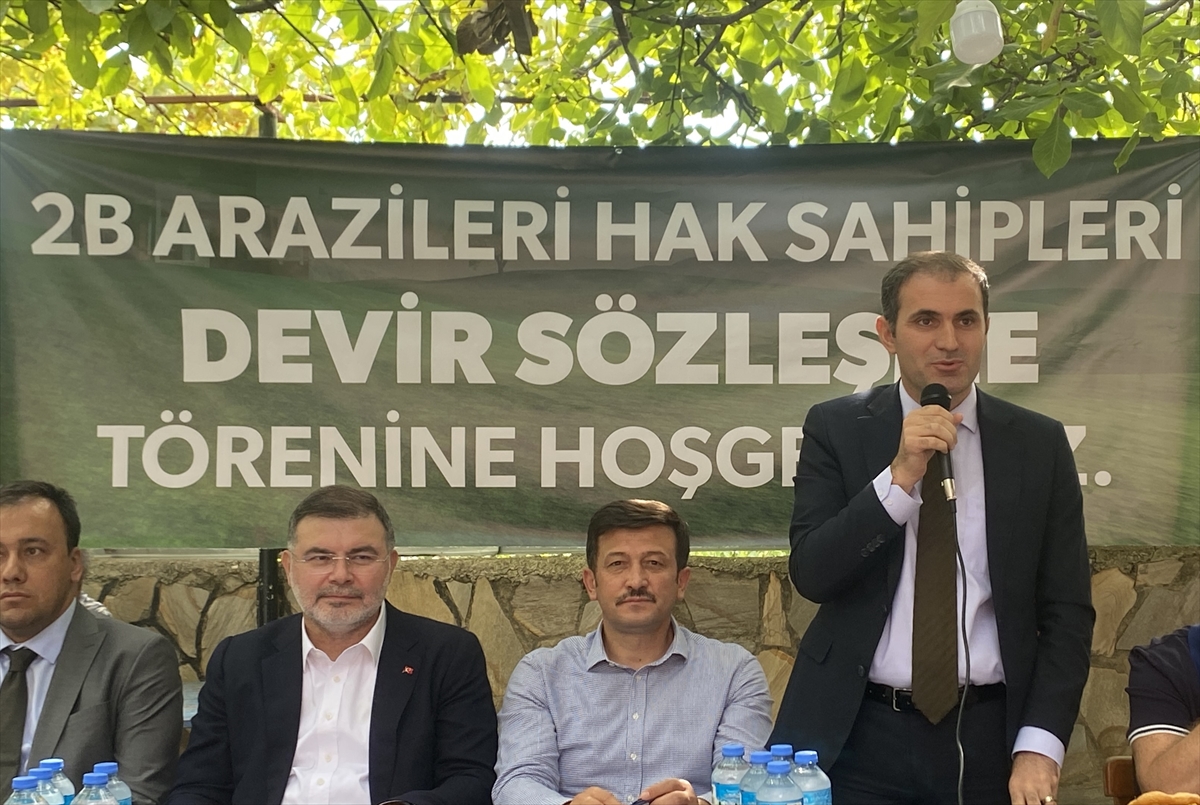 AK Parti'li Dağ, İzmir'de tapu teslim törenine katıldı