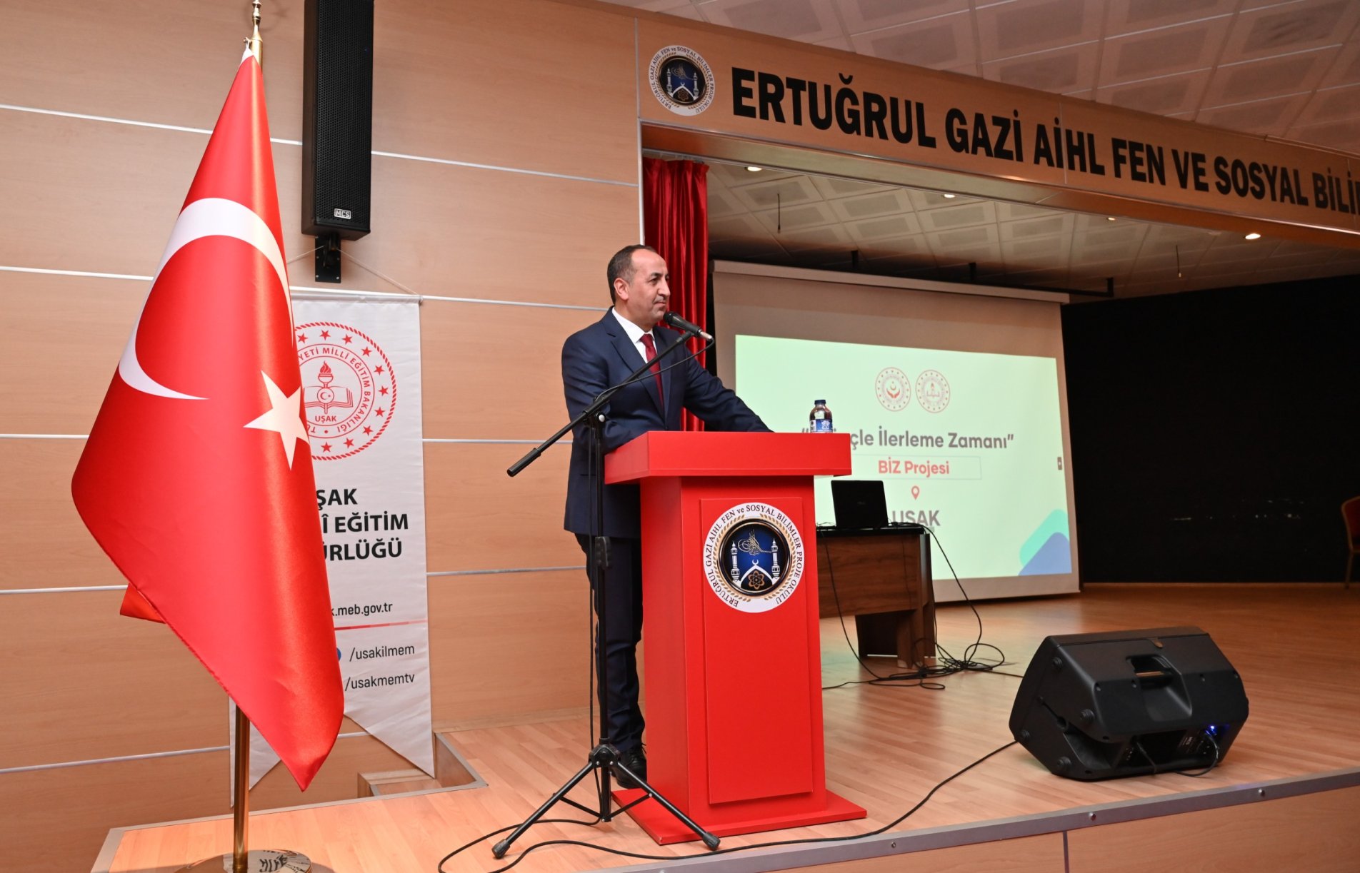 Uşak İl Milli Eğitim Müdürü Yücel; “Bilinçle ilerliyoruz”