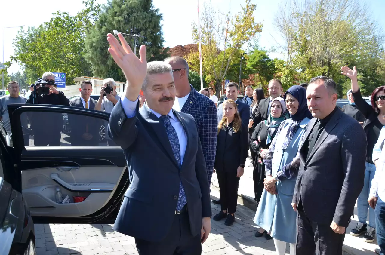 Uşak Valisi Ergün Veda Etti