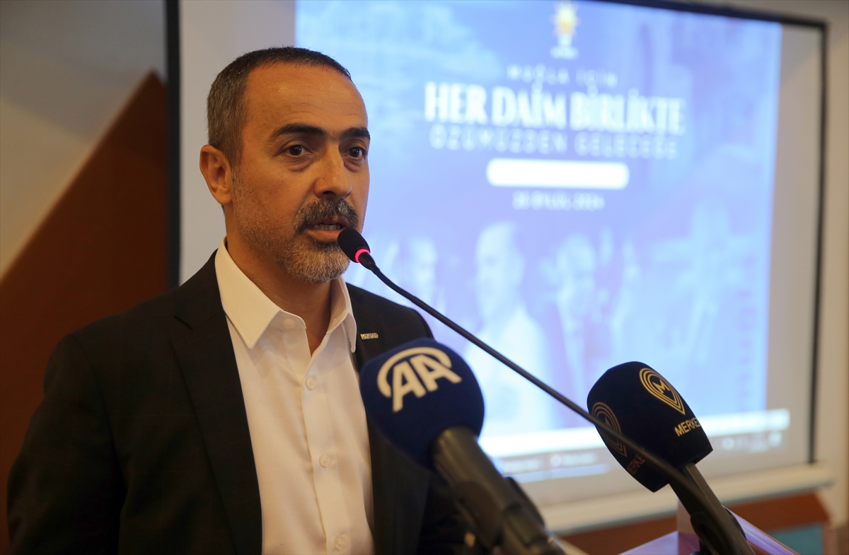 Muğla'da AK Parti "Türkiye Buluşmaları"nda iş adamları ve STK'ler dinlendi