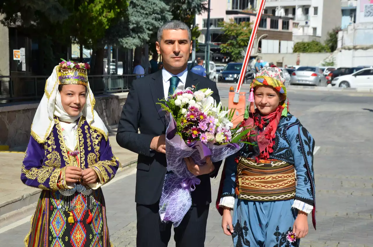 Uşak  Valisi Aktaş “Kapımız Makam Değil, Gönül Kapısı”