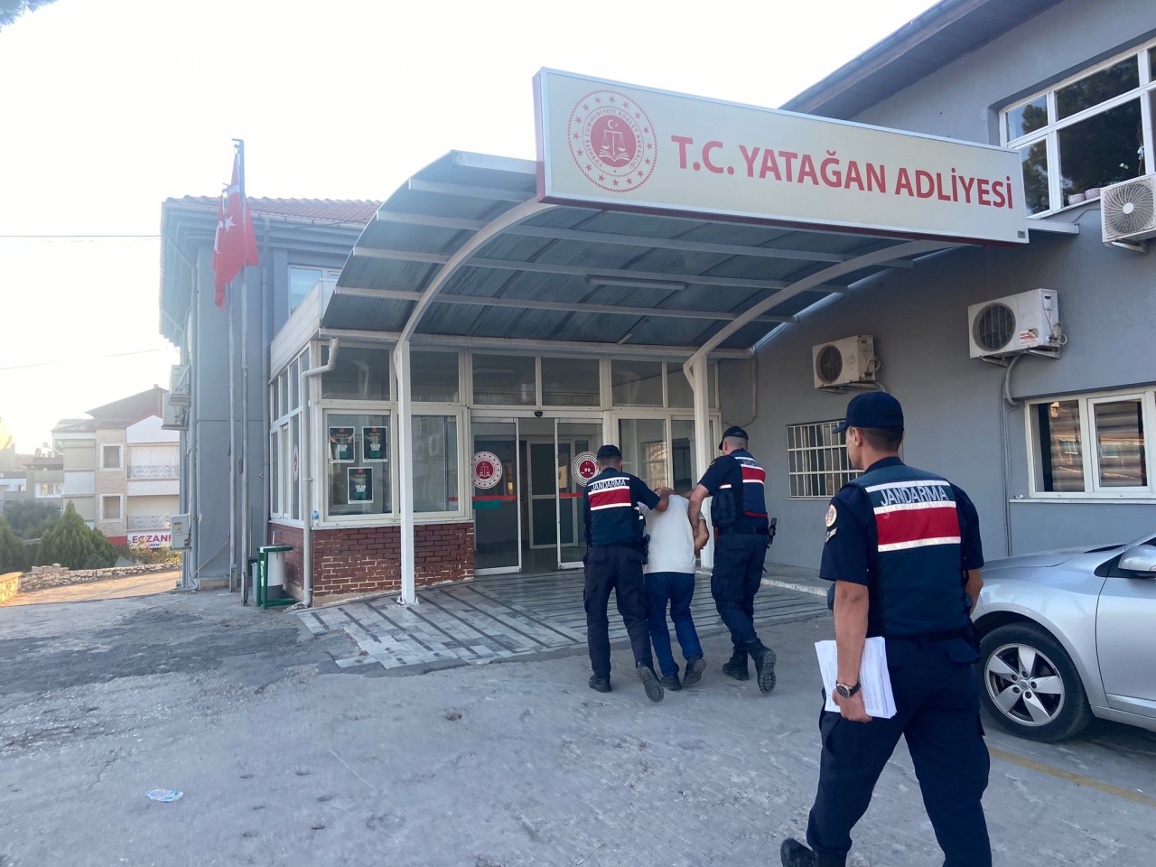 Muğla'da 3 kişiyi silahla yaraladıktan sonra kaçan zanlı tutuklandı