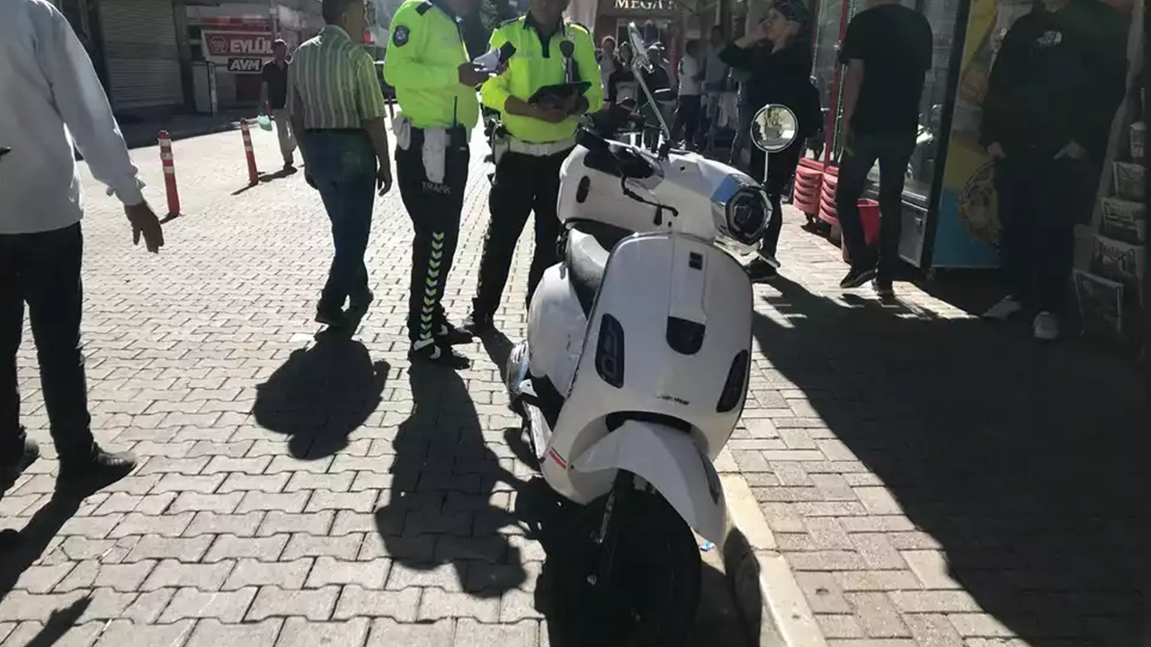 Motosiklet Yaya'ya Çarptı 1 Kişi Yaralandı