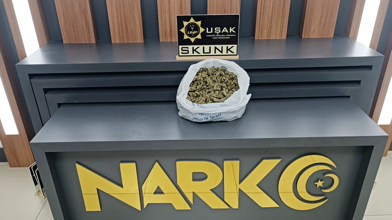 Uşak'ta Uyuşturucu Operasyonu: 1050 Gram Skunk Ele Geçirildi