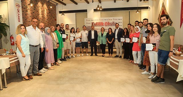 EVLİLİK OKULU ÜÇÜNCÜ MEZUNLARINI VERDİ