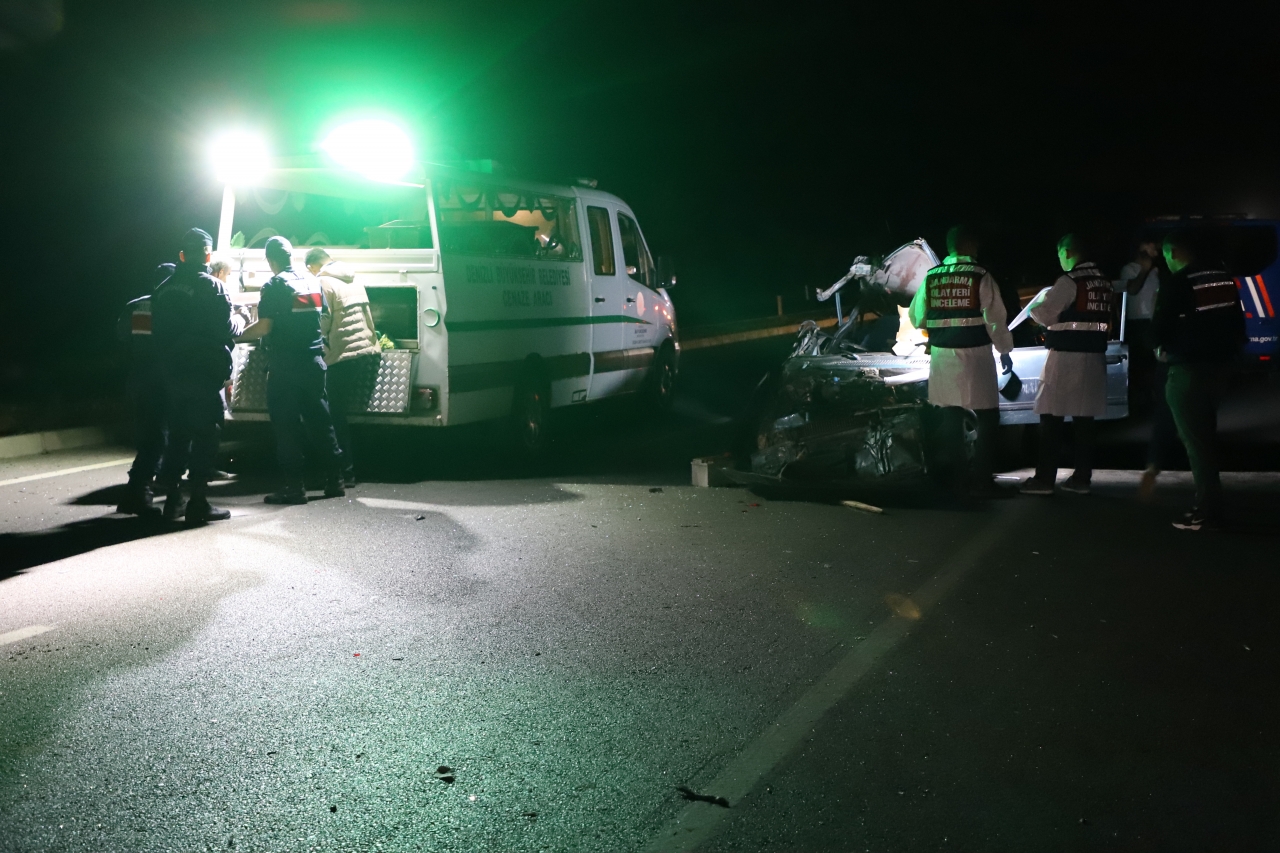 Denizli'de otomobilin traktör römorküne çarpması sonucu Eralp Korkmaz öldü