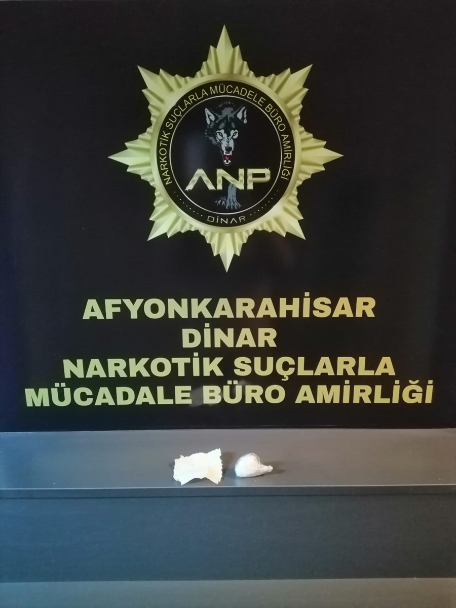Afyonkarahisar'da uyuşturucu operasyonunda yakalanan 3 şüpheli tutuklandı