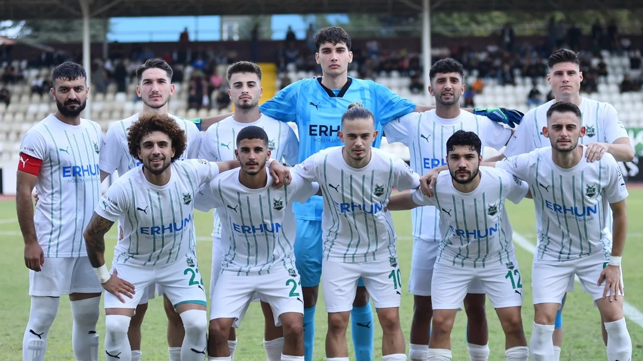 Uşakspor'un Rakibi Zehirlendi
