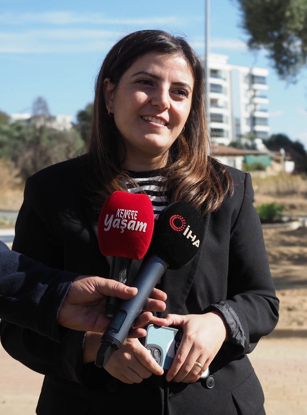 Nazilli'de trafik kazasında ölen adliye personeli için fidan dikildi