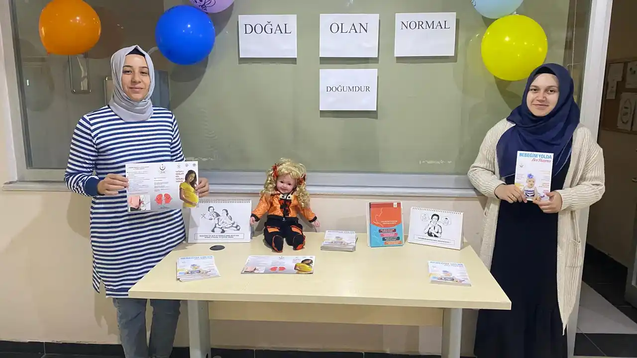 Normal Doğumun Avantajları Eşme’de Anlatıldı
