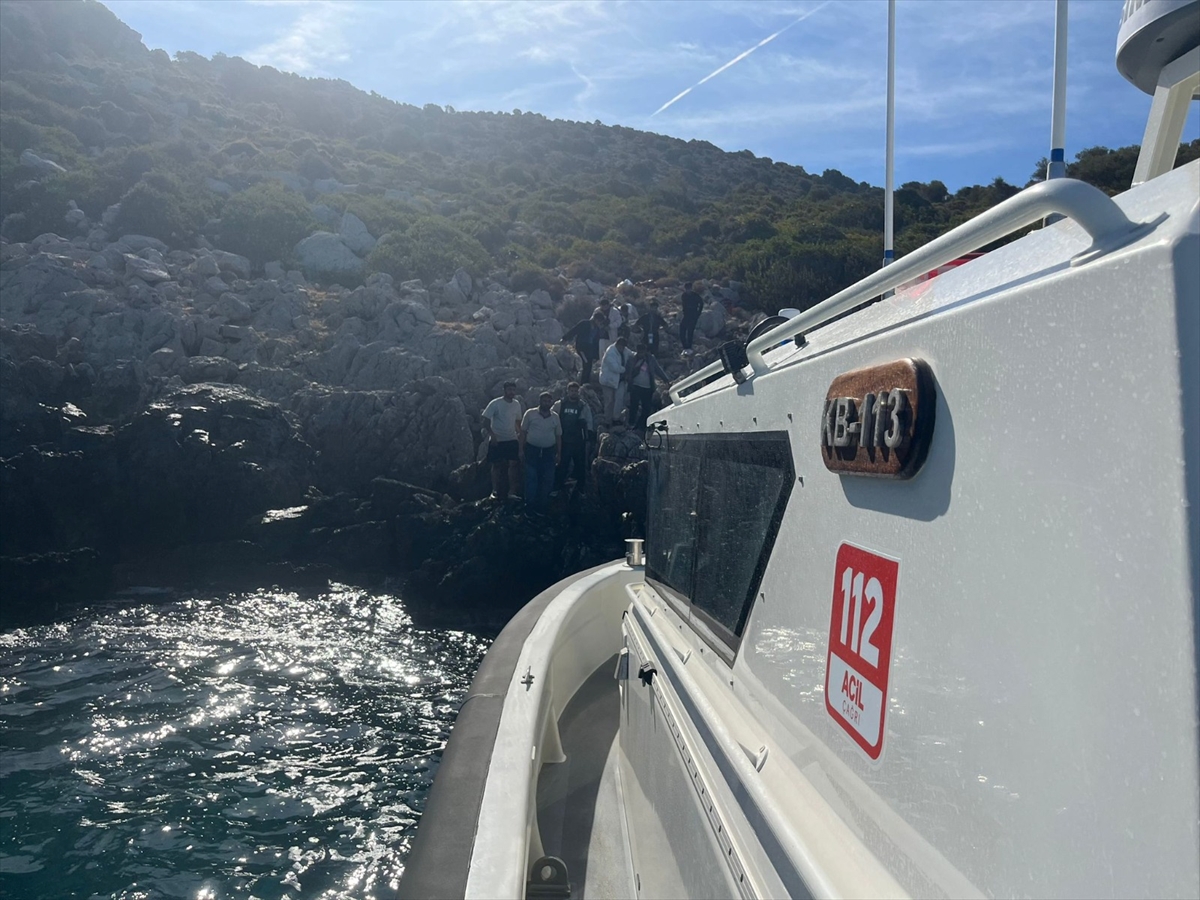 Muğla'da 26 düzensiz göçmen kurtarıldı