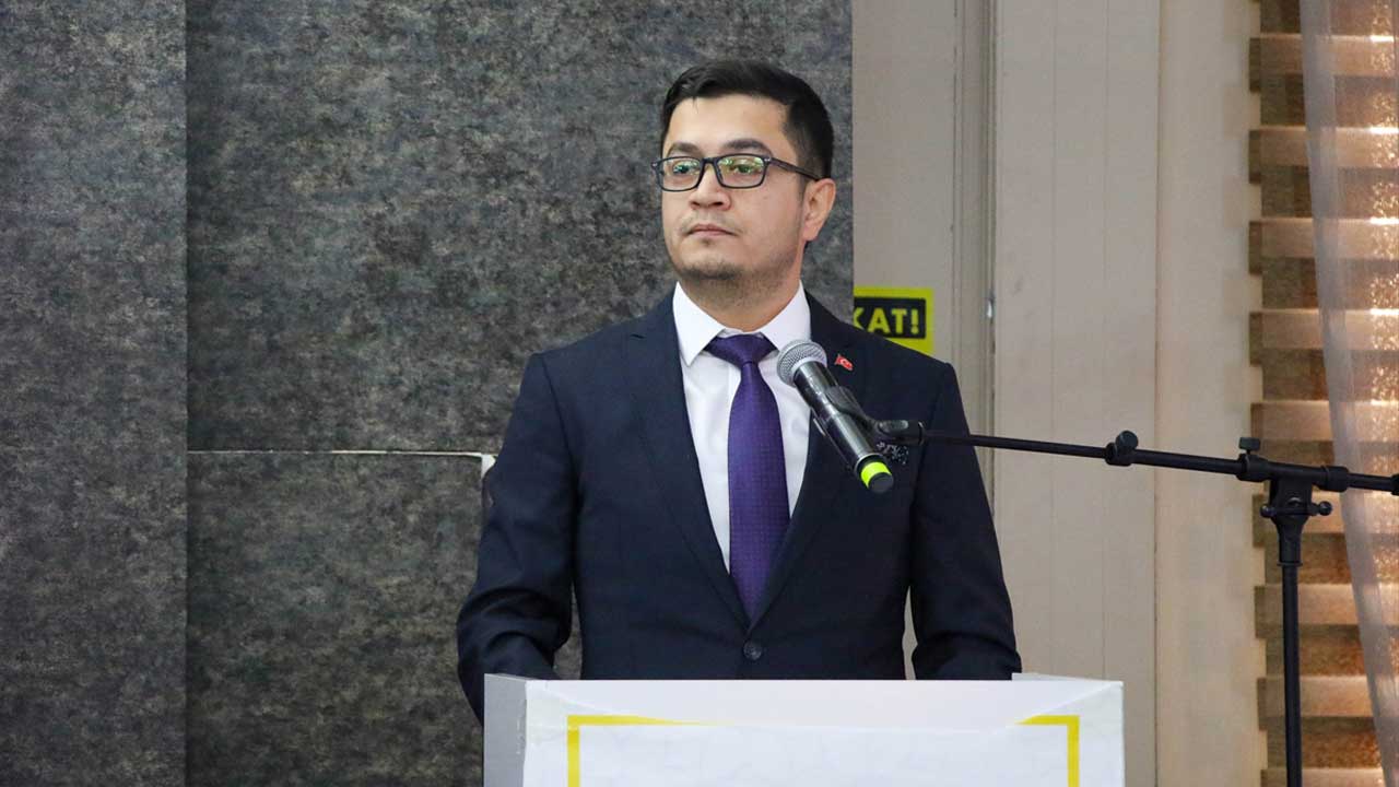 AK Parti Uşak Merkez İlçe Başkanlığına Altan Tufan Yeniden Seçildi
