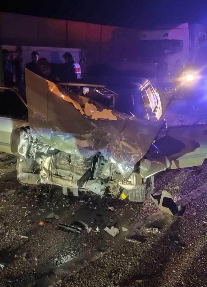 Manisa'da iki otomobilin çarpıştığı kazada 6 kişi yaralandı