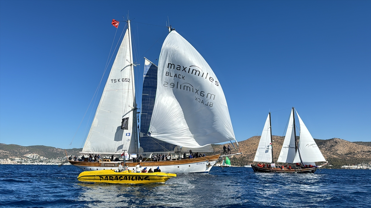 Maximiles Black The Bodrum Cup Yelken Yarışları, Bodrum açıklarında başladı