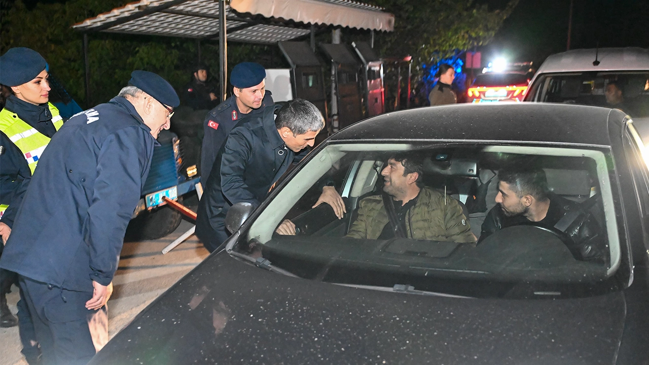 Vali Aktaş, Uşak’ta Güvenlik ve Trafik Uygulamalarını Yerinde İnceledi