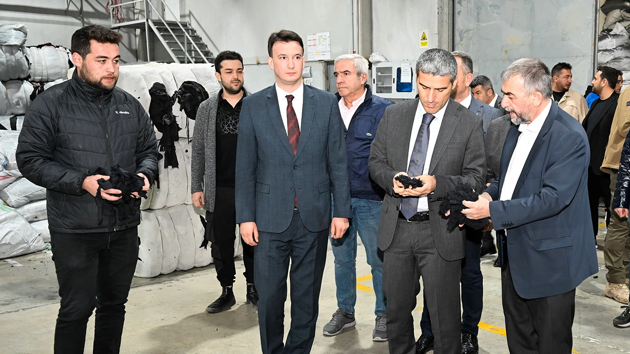 Vali Aktaş, Uşak OSB’de Sanayicilerle Bir Araya Geldi