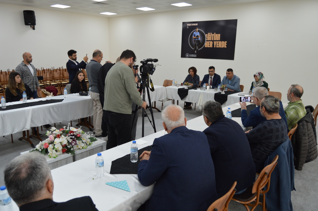 Kütahya'da hedef sporu tabana yaymak