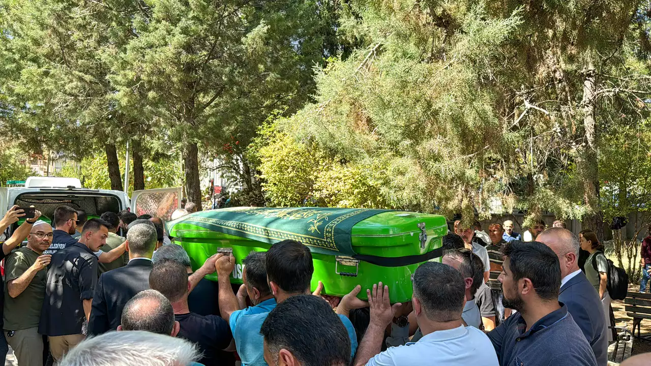 Aydın'da evinin balkonundan düşen 3 yaşındaki çocuk, öldü