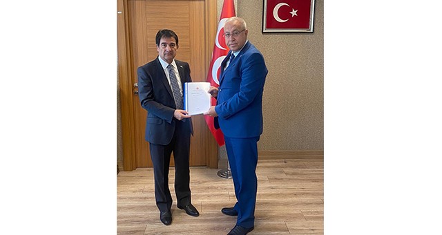 MHP UŞAK İL BAŞKANI AYHAN KINDEN; “LİSANSSIZ ELEKTRİK ÜRETİMİ YÖNETMELİĞİNDE YAPILAN  DEĞİŞİKLİK YATIRIMCILARI ZORA SOKTU”