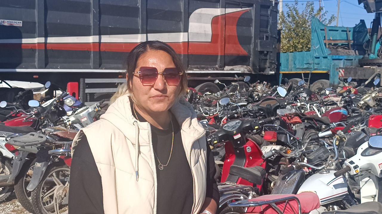 Sandıklı'da yediemin otoparkında bekleyen araçlar geri dönüşüme gönderildi
