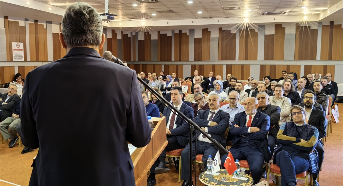 İzmir'de mali müşavirler dijital dönüşümü konuştu