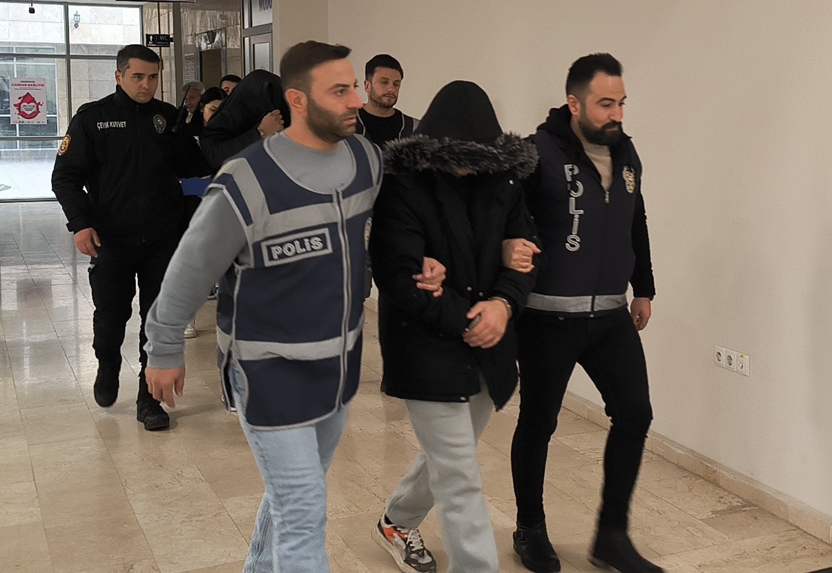 Kütahya'da fuhuş operasyonunda iki şüpheli yakalandı