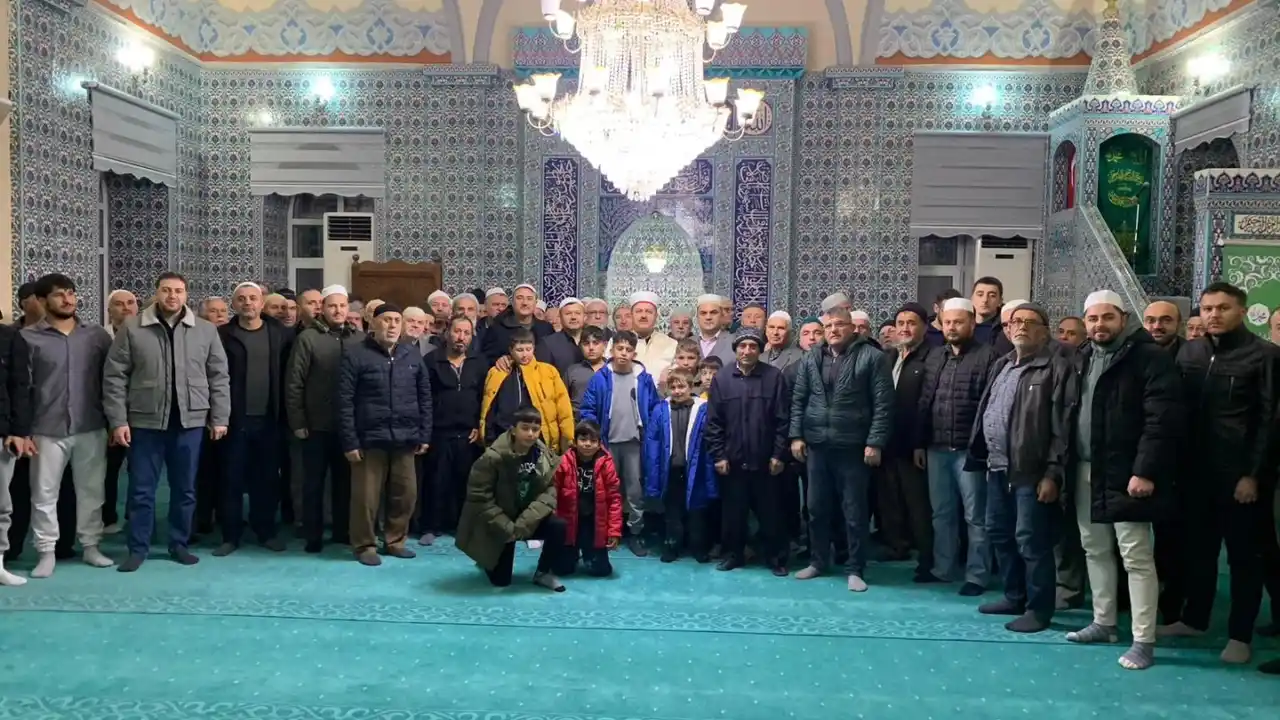 Sabah Namazı Programı Şekerevleri Camisinde Gerçekleşti