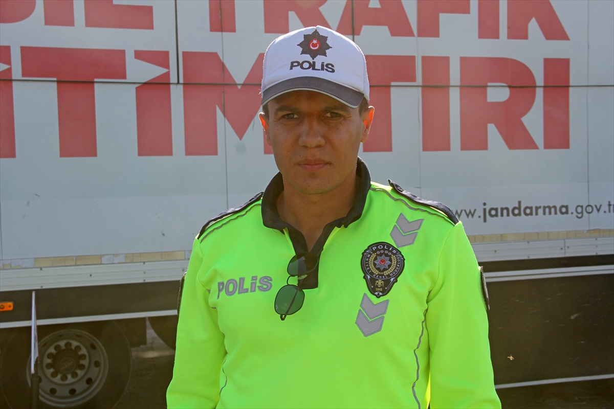 Muğla'da öğrencilere "Mobil Trafik Eğitim Tırı"nda eğitim verildi