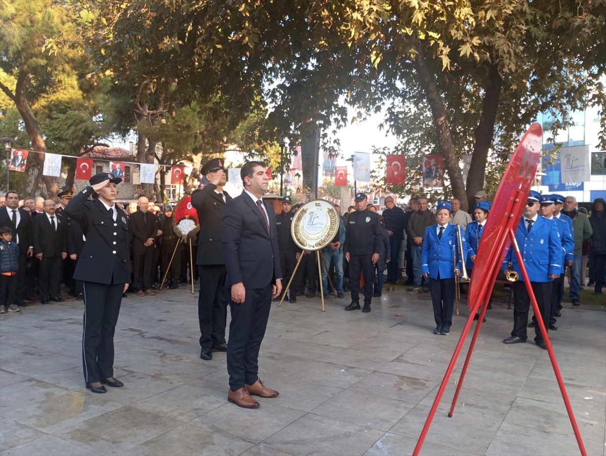 Büyük Önder Atatürk, Seferihisar'da anıldı
