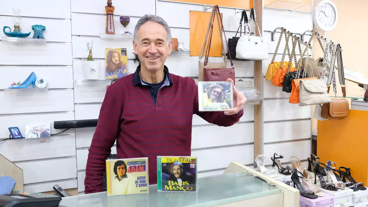 Ayakkabıcı DJ Alaattin: “Her Güne Rock Müziğin Ritmiyle Başlıyorum”
