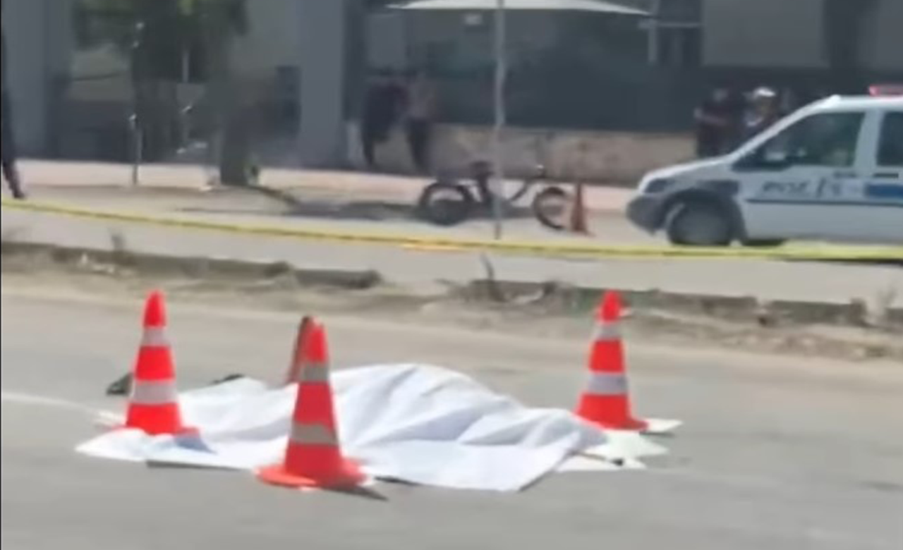 Aydın'da kamyonetinin lastiğini değiştirmek sonu oldu