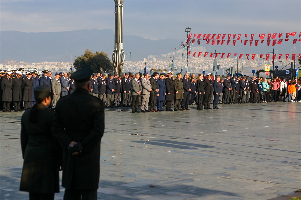 İzmir'de KKTC'nin kuruluşunun 41. yılı nedeniyle tören düzenlendi