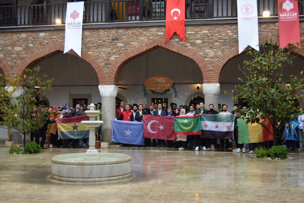Farklı ülkelerden gelen öğrenciler Aydın'daki etkinlikte buluştu