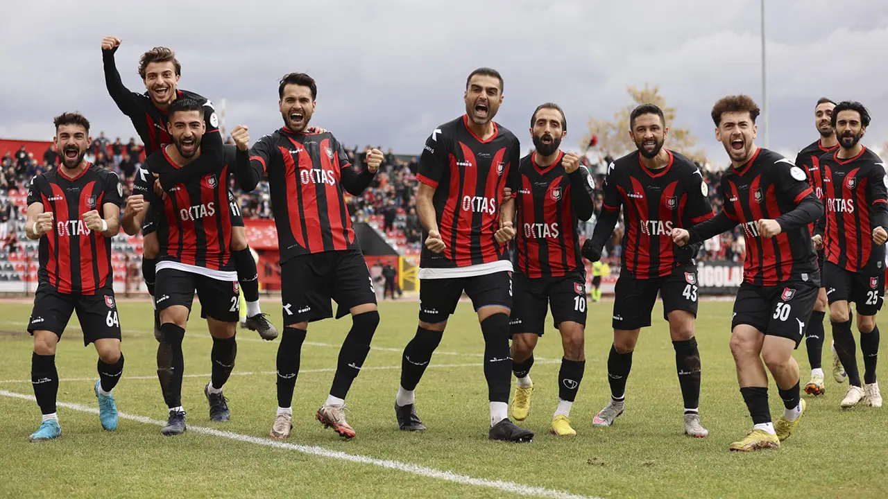 Uşakspor Silivrispor'a Gol Oldu Yağdı 6-0